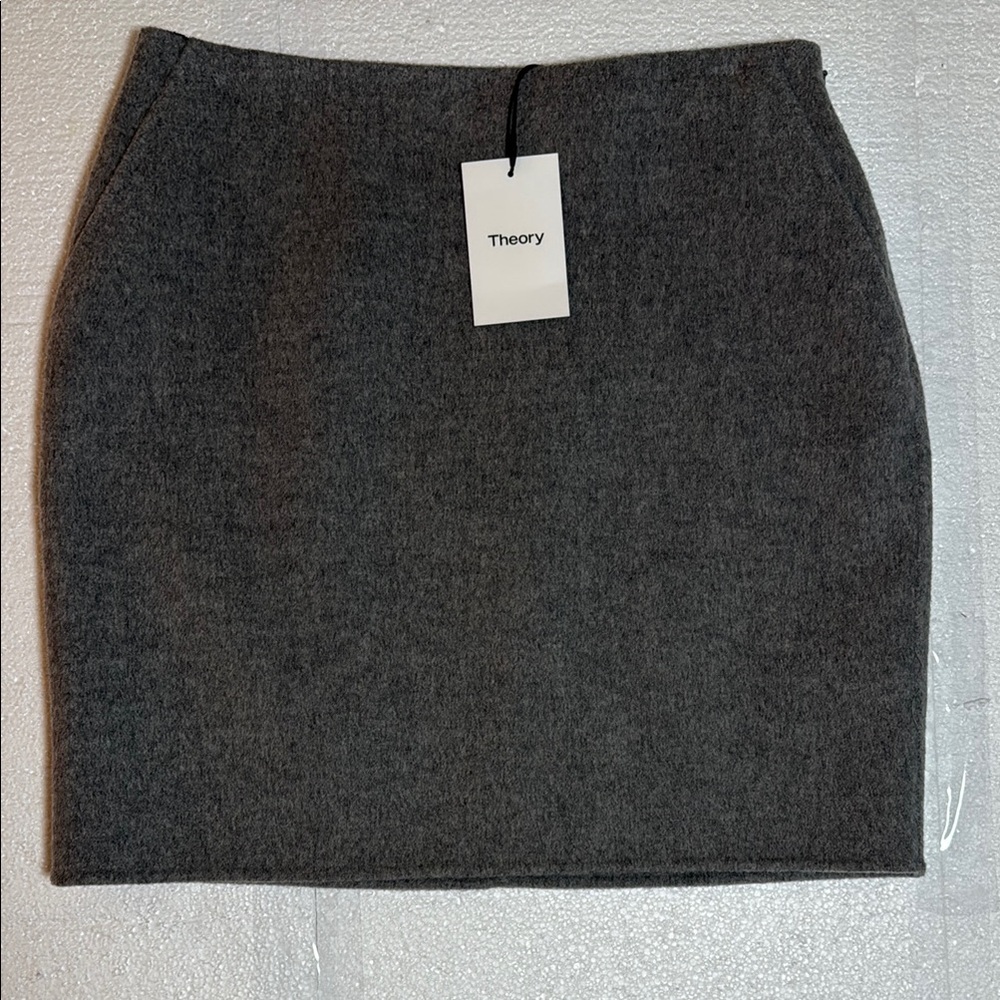 NWT Theory Cashmere and Wool Pencil Skirt
